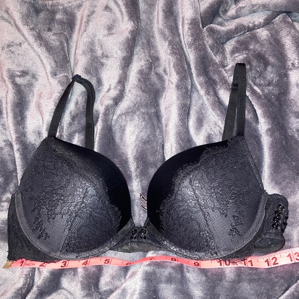 Black Lace very sexy Victoria’s Secret bra